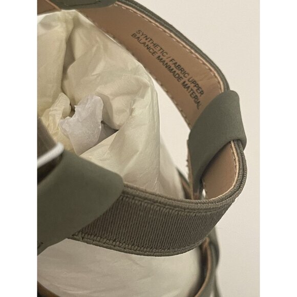 VIOLET & RED Tyree Women's 9 Green Gladiator Faux Leather Flat Sandal Vacay NEW - Picture 9 of 9